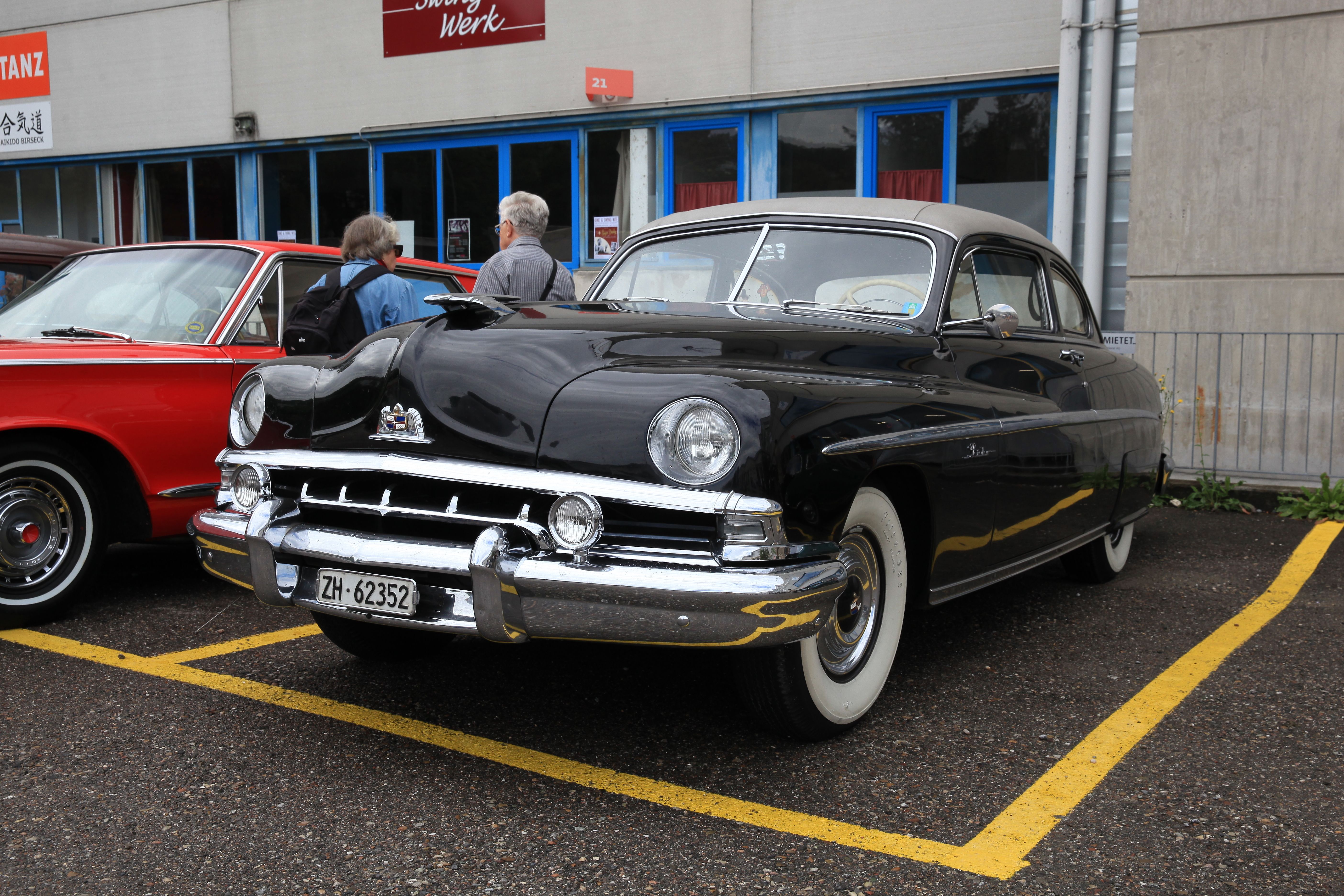 Oldtimer im Walzwerk Münchenstein 2019