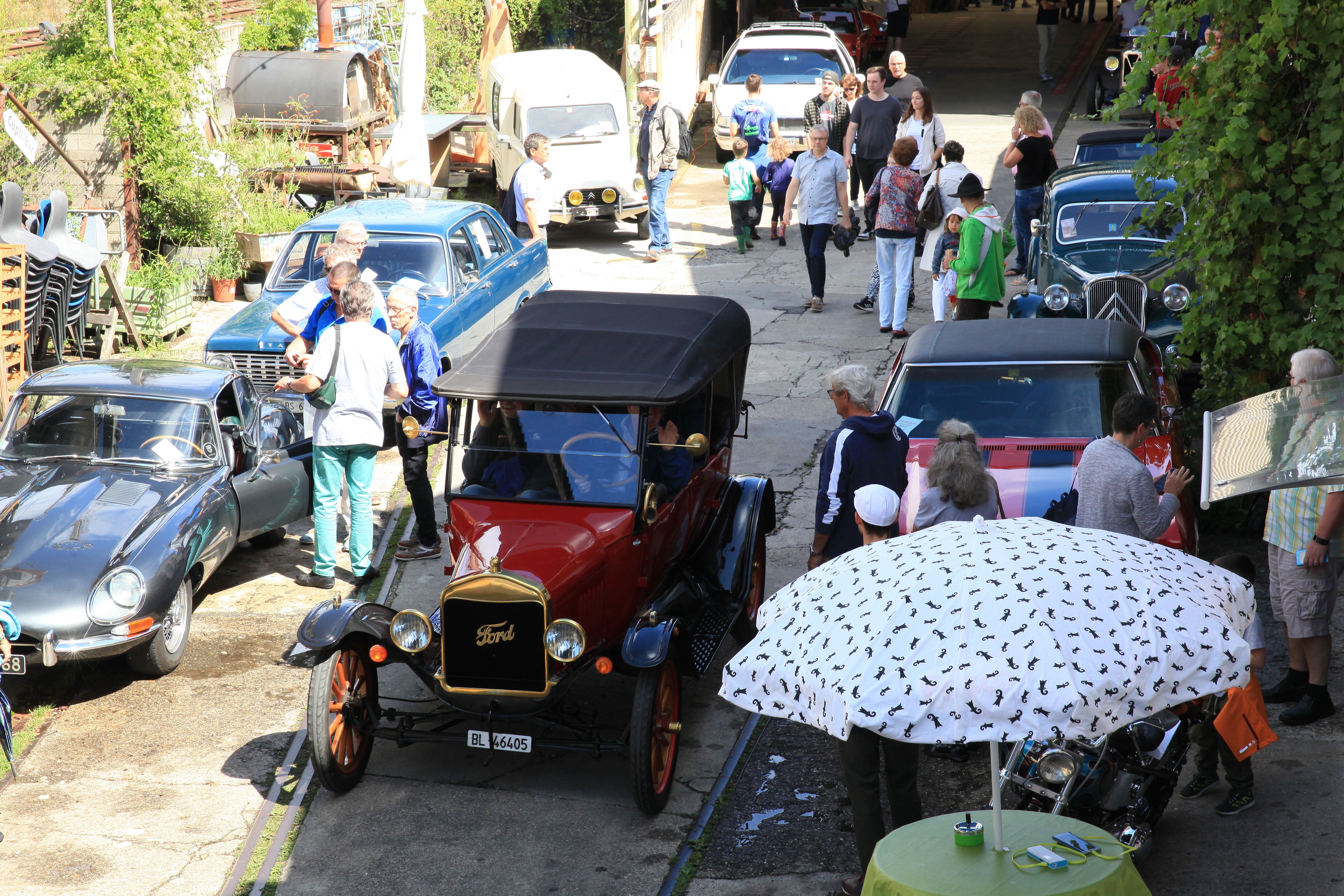 Oldtimer im Walzwerk Münchenstein 2019