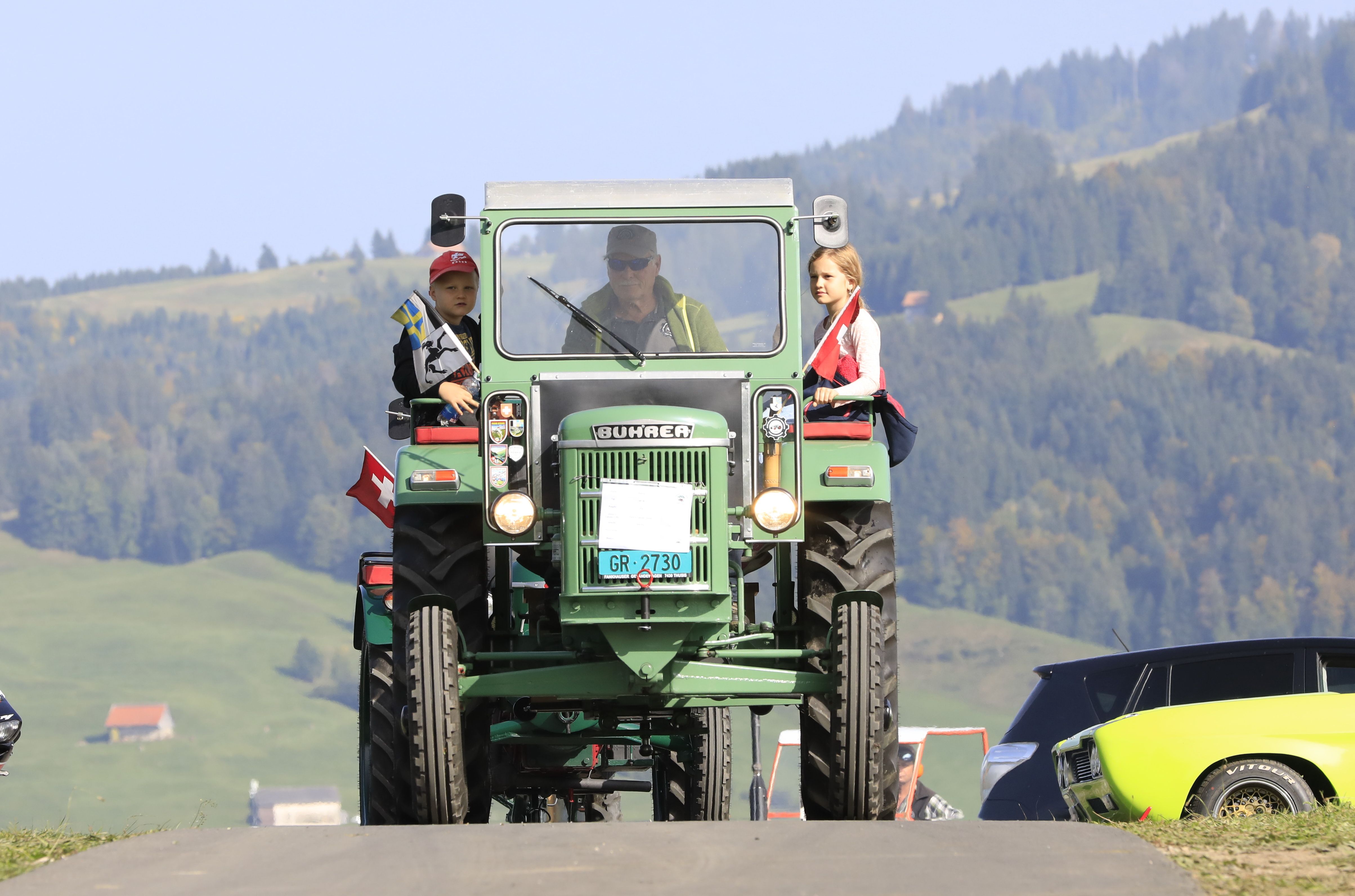 Traktoren-Oldtimer-Treffen