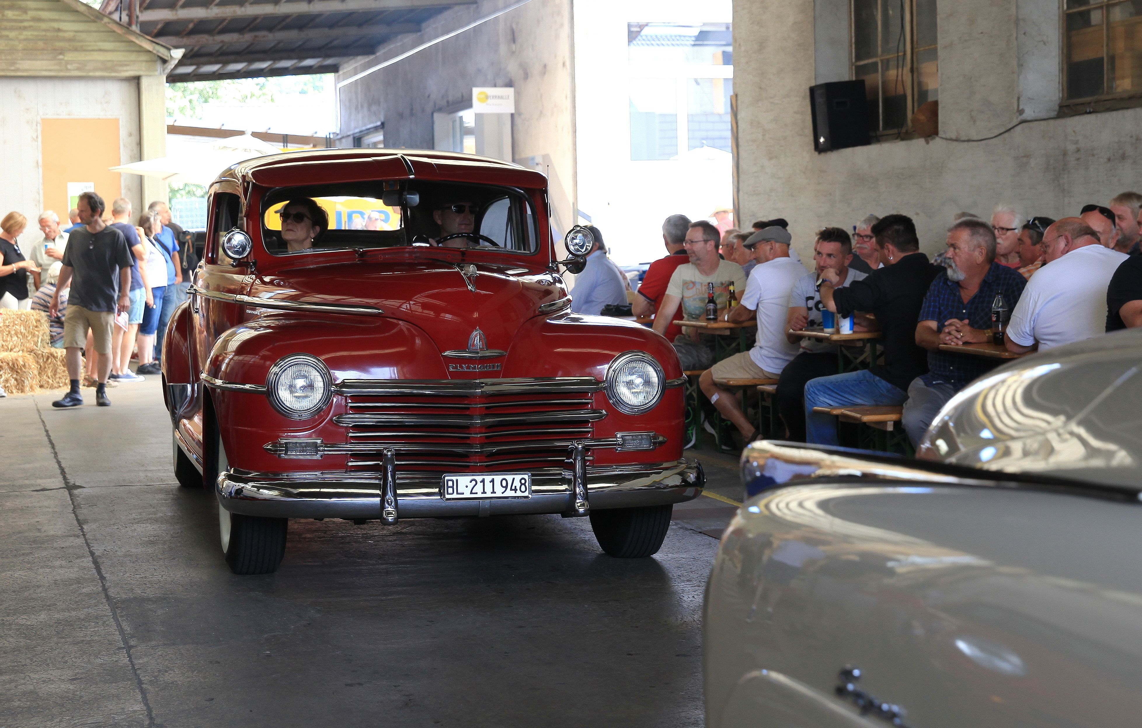 Oldtimer im Walzwerk Münchenstein 2018